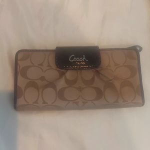 Coach wallet